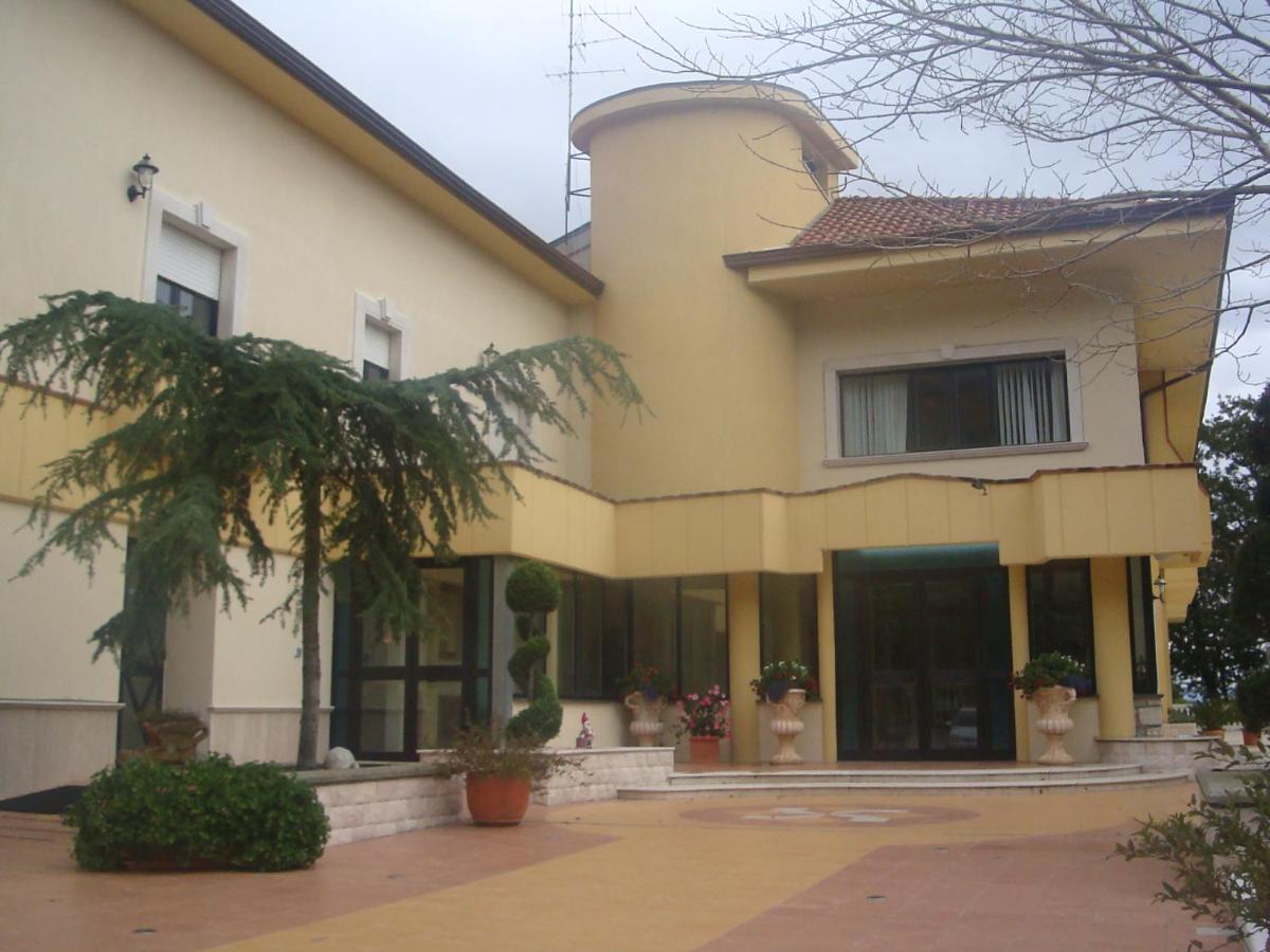 Hotel Al Querceto Tocco Caudio Экстерьер фото